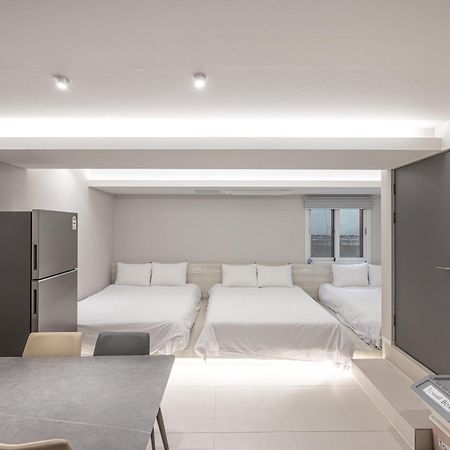 Guesthouse Dear Moon Μπουσάν Εξωτερικό φωτογραφία